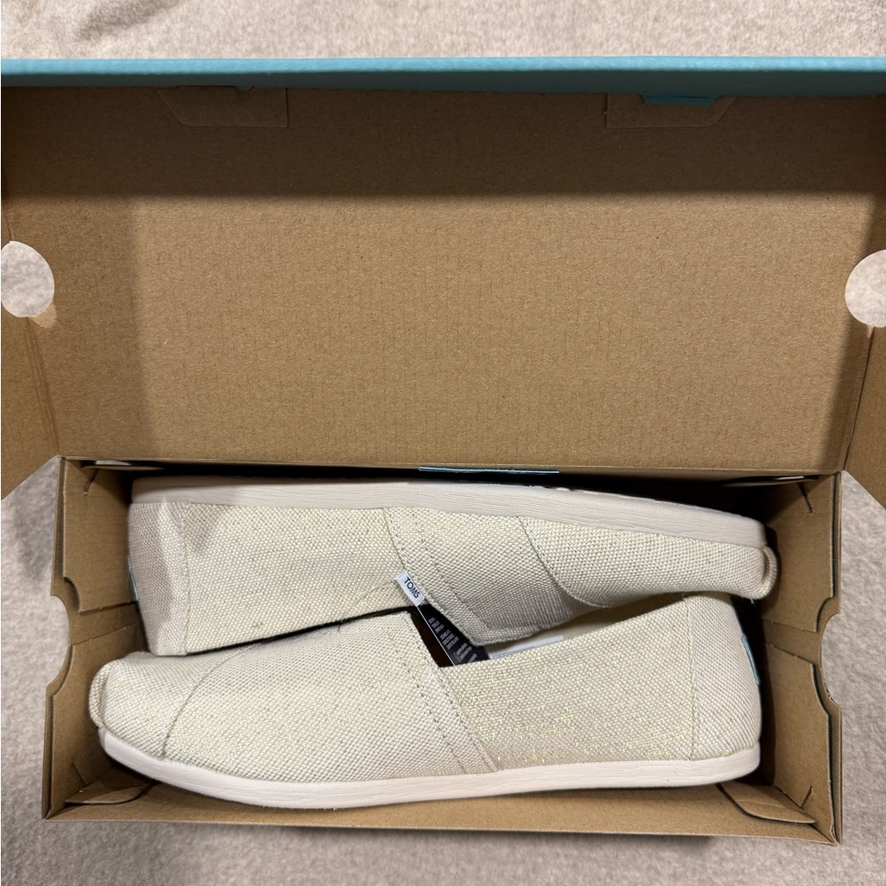 Toms Women's Espadrilles in Cream Canvas